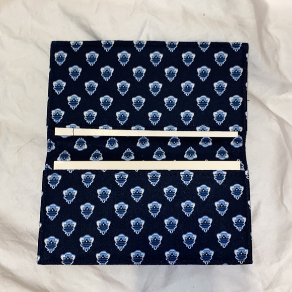 Vera Bradley Brand New Check Book Cover Holder - Picture 2 of 3